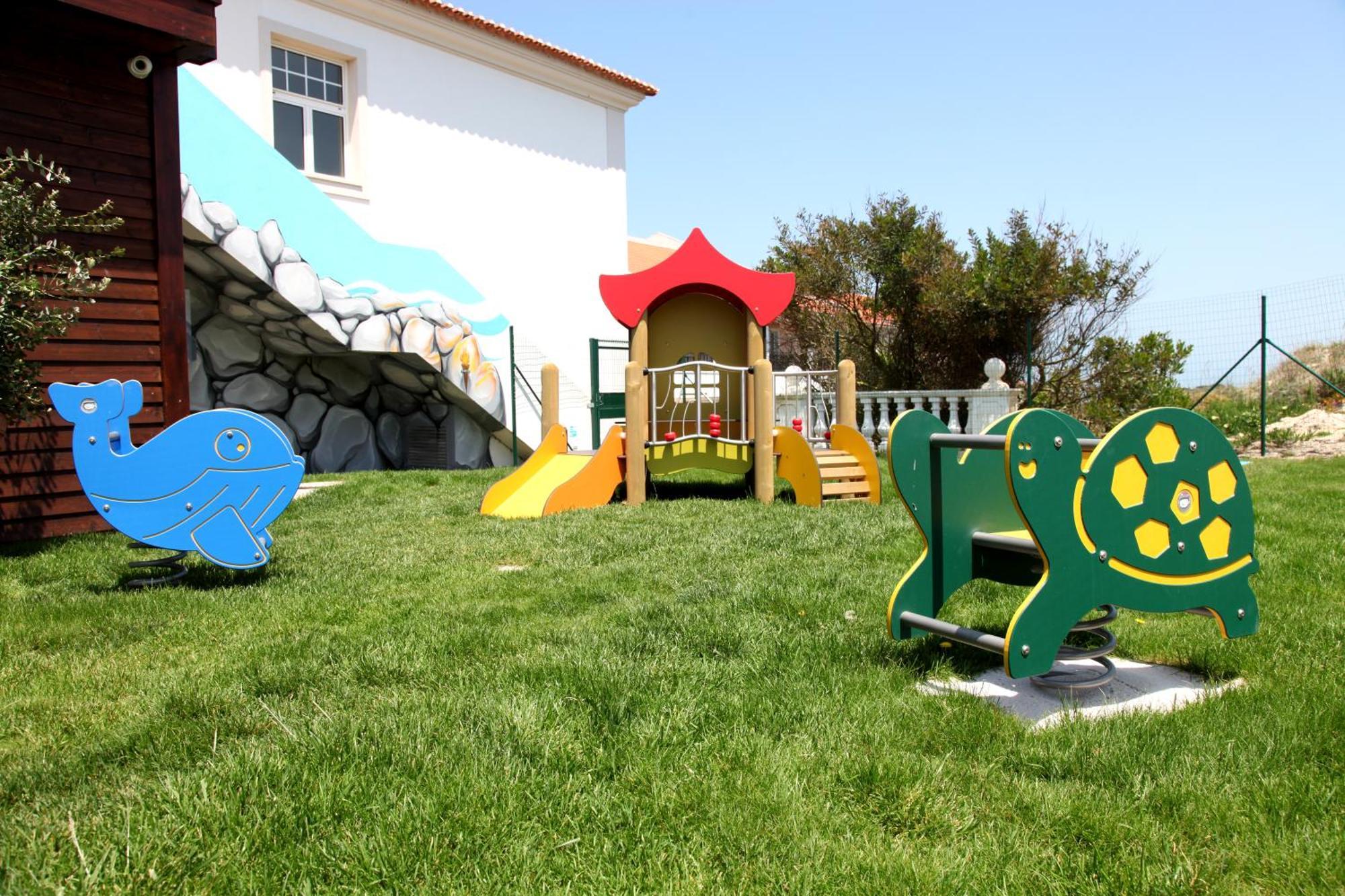 Praia D'El Rey Marriott Golf & Beach Resort Praia del Rei Exterior photo Playground in Portugal