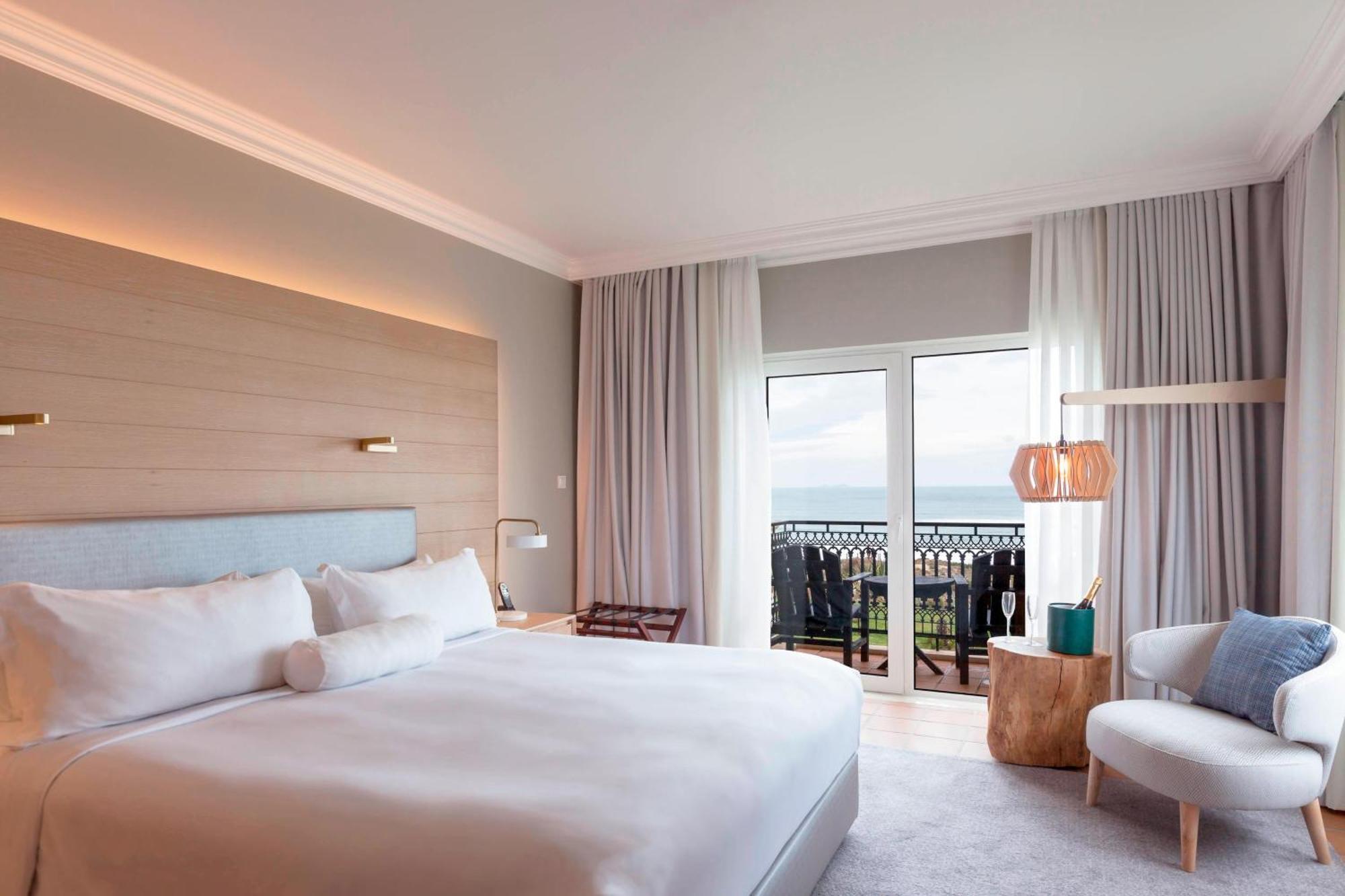 Praia D'El Rey Marriott Golf & Beach Resort Praia del Rei Exterior photo A room at the hotel